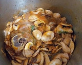 Foto del paso 6 de la receta: Cuello de cordero con pollo y champiñones