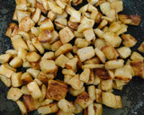 Foto langkah ke 3 dari resep Caramel Croutons.