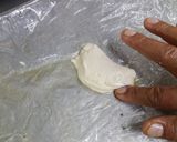 A picture of step 2 of Dahi Gujiya.
