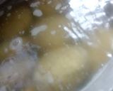 A picture of step 4 of Bafla baati with daal.