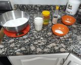 Foto del paso 1 de la receta: Medialunas de manteca