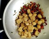 Foto langkah ke 4 dari resep Tahu pedas manis.