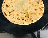 हरे प्याज़ का चटपटा पराठा (Hare Pyaz ka chatpata paratha recipe in Hindi) रेसिपी चरण 3 फोटो
