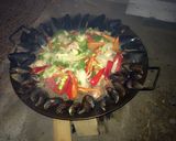 Foto del paso 2 de la receta: Carne y marisco al disco 🐷🦑🍖🍗