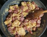 Foto del paso 3 de la receta: Revuelto de salchichas
