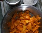 A picture of step 1 of Mango shake.