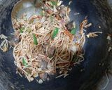 मशरूम नूडल्स (Mushroom Noodles recipe in hindi) रेसिपी चरण 4 फोटो