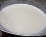A picture of step 2 of Cheese white sauce.