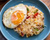 Foto langkah ke 5 dari resep Nasi Goreng Nyahnyah Khas Betawi.