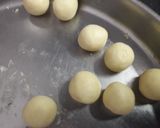 इंस्टेंट मावा गुलाब जामुन (Instant Mawa Gulab Jamun recipe in hindi) रेसिपी चरण 2 फोटो