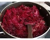 A picture of step 1 of Beetroot cutlets.