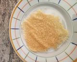 Foto del passaggio 5 della ricetta Penne alle erbe officinali con pancetta e cialda di parmigiano