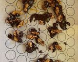 A picture of step 4 of Candid Walnuts.