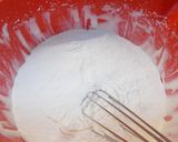 Kevert piskóta egzotikus gyümölcsökkel, dióval recept fázis 1 fotója