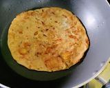 A picture of step 4 of Aloo paratha with Dahi.
