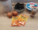 Mascarpone krémmel töltött aszalt szilvás kelt csigák recept fázis 1 fotója