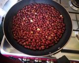 A picture of step 2 of Karanga/peanuts pan dried.
