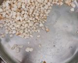 A picture of step 2 of Gond besan makana ladu.