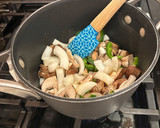 A picture of step 1 of Chicken Alfredo.