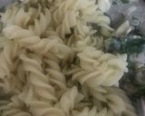 A picture of step 5 of Spinach Pasta.