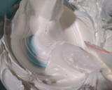 Foto langkah ke 2 dari resep #Buttercream lembut kokoh anti ngendal.