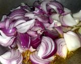 करेले की सब्जी(karele ki sabji recipe in hindi) रेसिपी चरण 2 फोटो