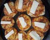 Foto del paso 3 de la receta: Pizzetitas con salsa casera...😋
