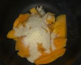 Foto del paso 2 de la receta: Mousse de chocolate con coulis de fresa y mango