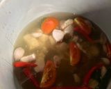รูปขั้นตอนการทำที่ 2 ของ Tom yum kai (chicken breast)
