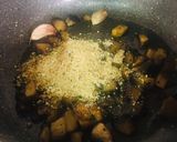 Foto del passaggio 5 della ricetta Spaghetto quadrato con crunch di funghi e nocciole in crema di pecorino abruzzese