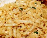 Foto langkah ke 8 dari resep Kwetiau Goreng Manis Pedas.