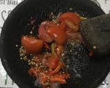 Foto langkah ke 2 dari resep Sambal Mentah Limau Kuit.