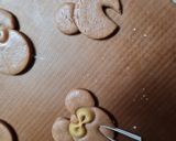 Foto del paso 6 de la receta: Galletas sabor a Disney. Mickey y Minnie sin cortante