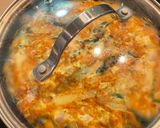 A picture of step 8 of Spanish omelet with spinach and cheese.
