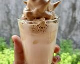 Foto langkah ke 4 dari resep Dalgona Coffee.