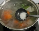 Foto langkah ke 3 dari resep Sayur Bening Bayam dan Wortel.