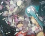 Foto langkah ke 2 dari resep Sayur ikan kakap asem manis pedas.