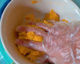 A picture of step 5 of Sweet Potato Rolls.