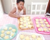 Foto langkah ke 5 dari resep Donat kentang menul empuk takaran sendok.
