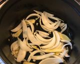A picture of step 2 of Chicken Tinola.