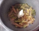 Foto del paso 3 de la receta: Fideos con brócoli 🥦 todo en uno