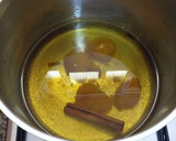 Foto del paso 4 de la receta: Peras al mosto blanco en almíbar de albaricoque y vainilla