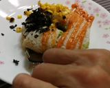 A picture of step 7 of Sushi Donut.
