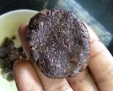 A picture of step 3 of Choco Oats Cashew cookies.