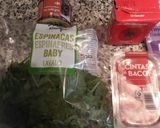 Foto del paso 1 de la receta Pizza de espinacas, cebolla, bacon y aceitunas negras