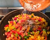 صورة لخطوة 4 من وصفة Chilli lime quesadilla او فاهيتا لحم