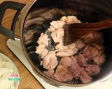 一鍋三菜 Part2~栗子炊飯&酸辣涼拌雞絲&暖心洋蔥雞湯【WMF 6.5L Fusiontec 快力鍋】的食譜步驟3照片