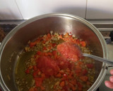 Foto del paso 3 de la receta: Patatas guisadas con calamar congelado