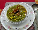 A picture of step 4 of Spinach and corn curry with garlic tempering.