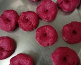 A picture of step 3 of Beetroot Balushahi.